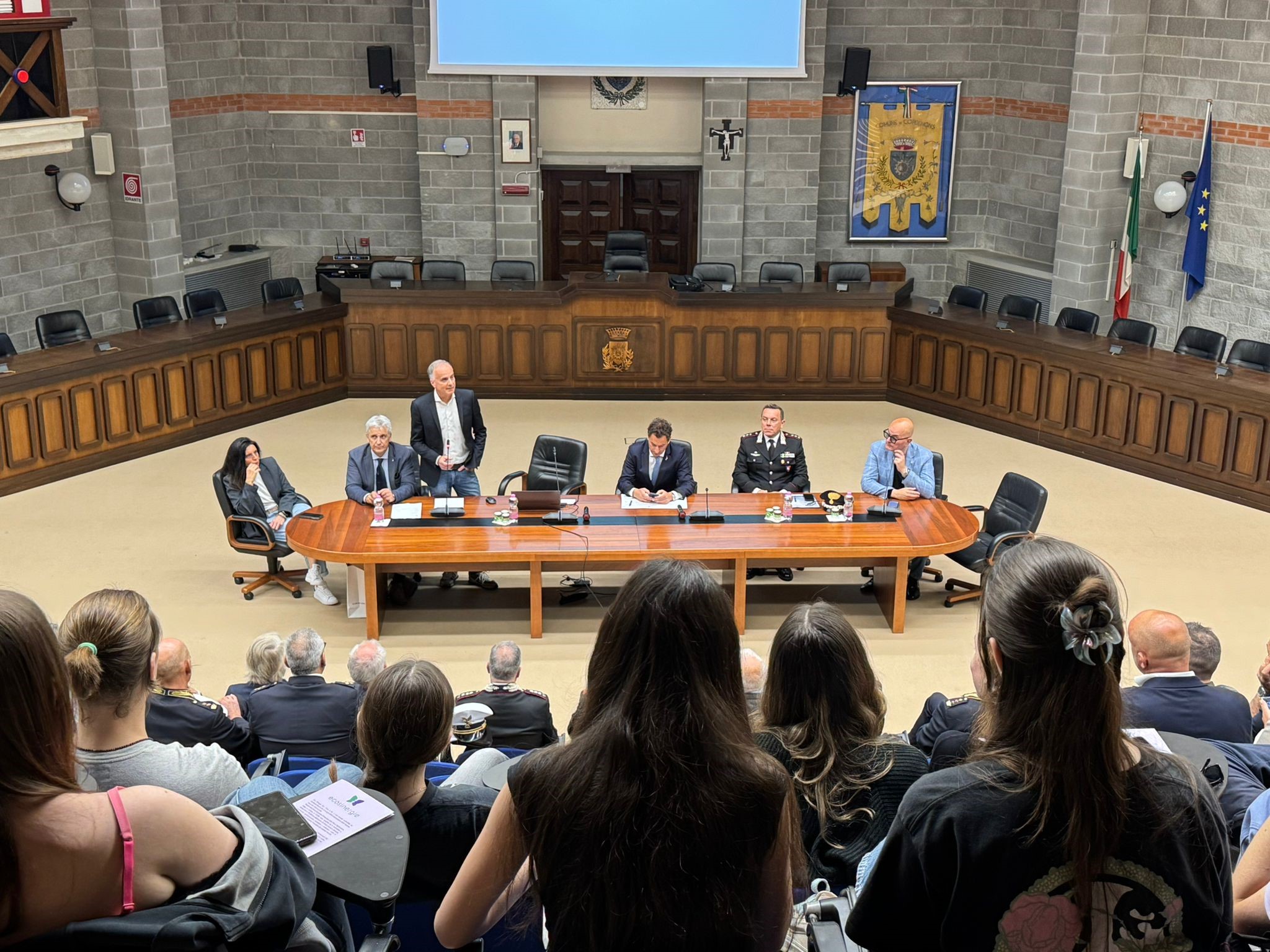 Eco Sinergie e Fare Ambiente sensibilizzano gli studenti sui crimini ambientali