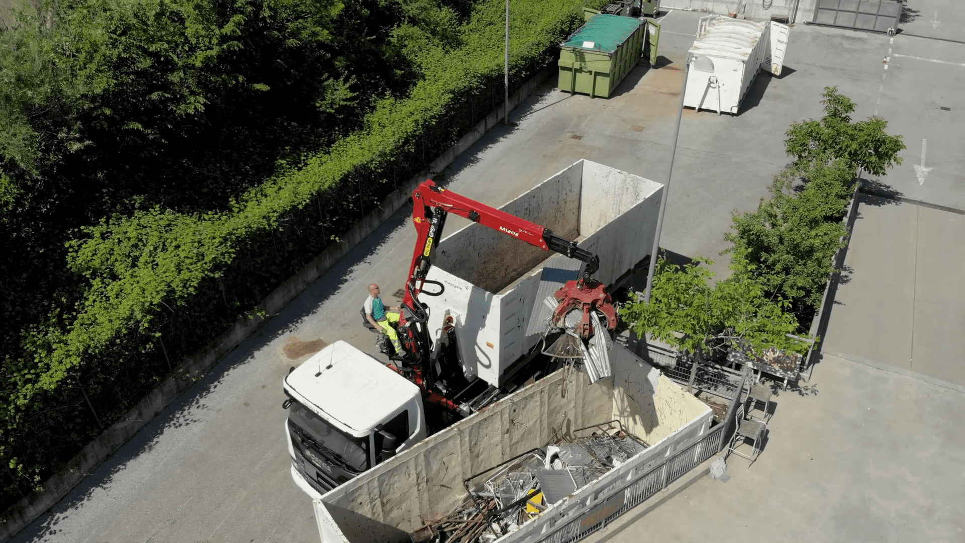 Chiusura centro di raccolta di Azzano Decimo