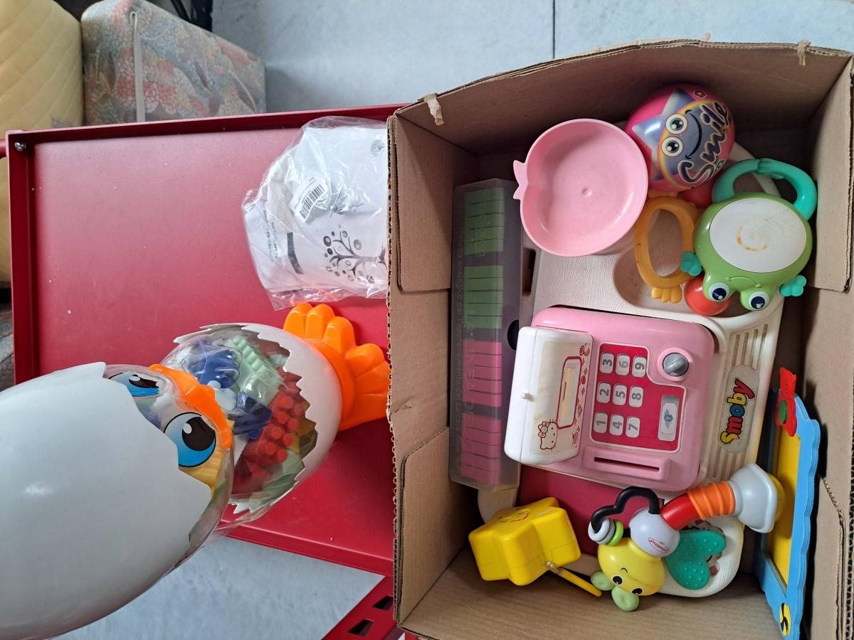 giocattoli per bambini e costruzioni (208-25)